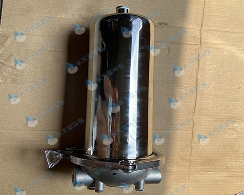 304不銹鋼濾芯式電解液過濾器運行原理